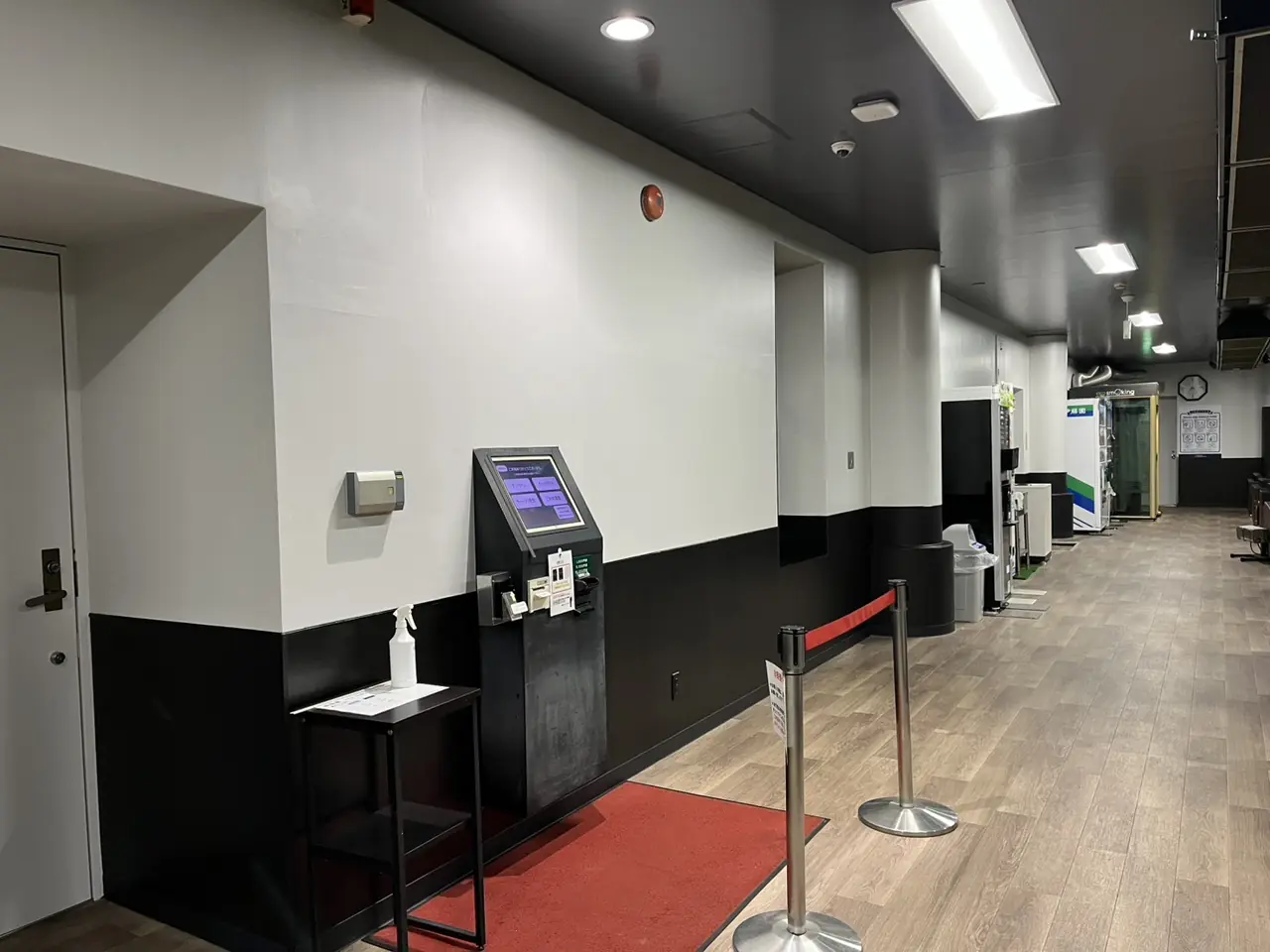 梅里カントリークラブ 通路（施工後）